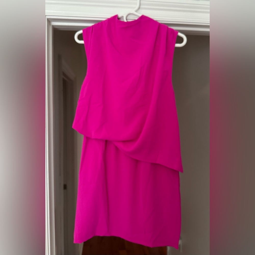 Beautiful, New dress! So flattering!